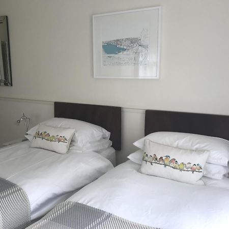 סידמות' Coombe Bank Guest House מראה חיצוני תמונה
